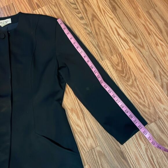 Vintage Tahari Wool Dress Jacket Coat Black, Quiet Luxury, long blazer, 12 - Picture 6 of 9